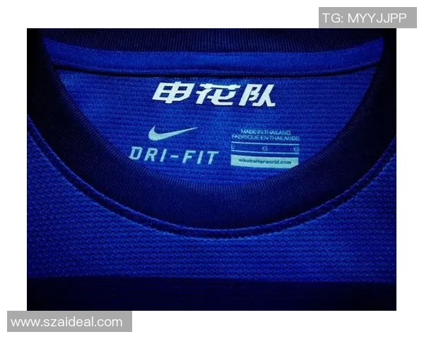 曼联足球明星女球迷头像高清精选展示让你感受足球魅力与时尚风采